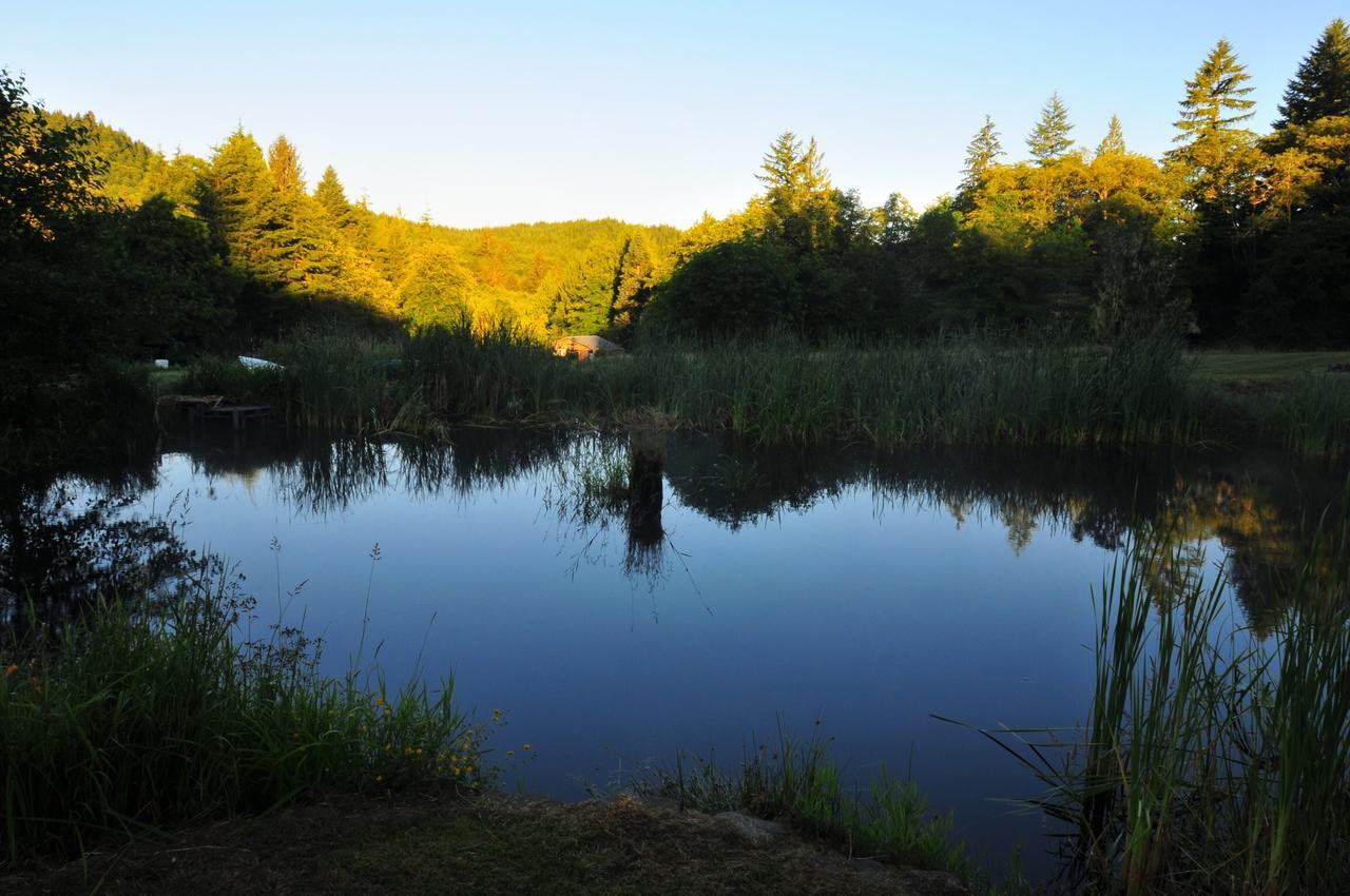 Lucky Mud Inn And Disc Golf Resort Skamokawa Exterior photo